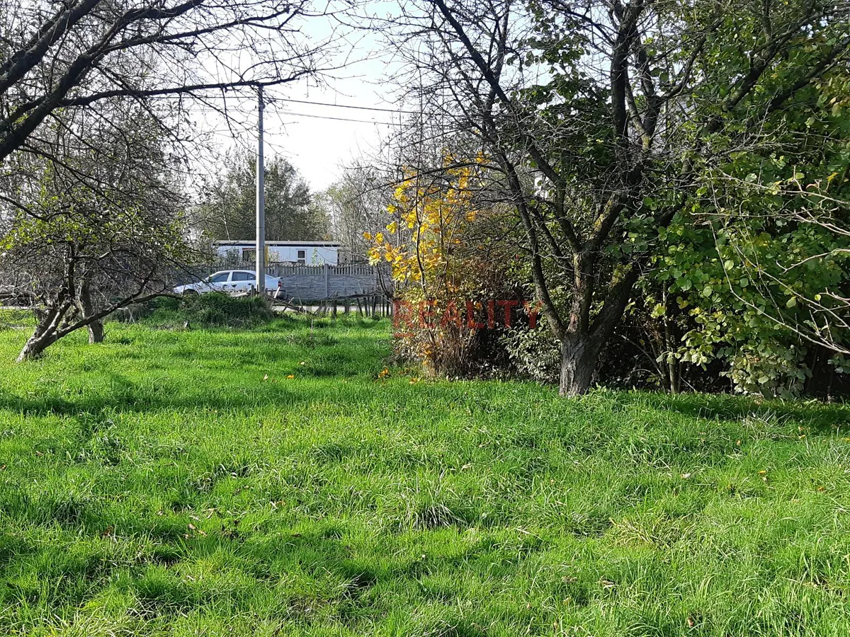 Prodej stavebního pozemku 1062 m²